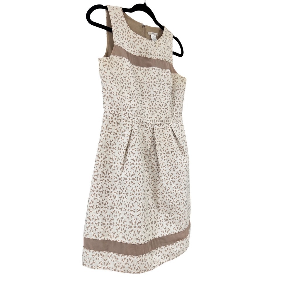 Esley Eyelet Floral Dress Women Size S Cream‎ Taupe Good Sleeveless Fit Flare - Picture 2 of 6